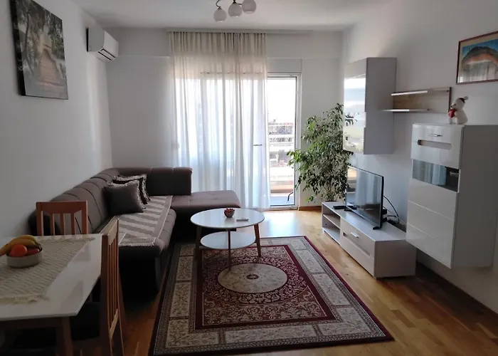 Aga شقة بودغوريتْسا